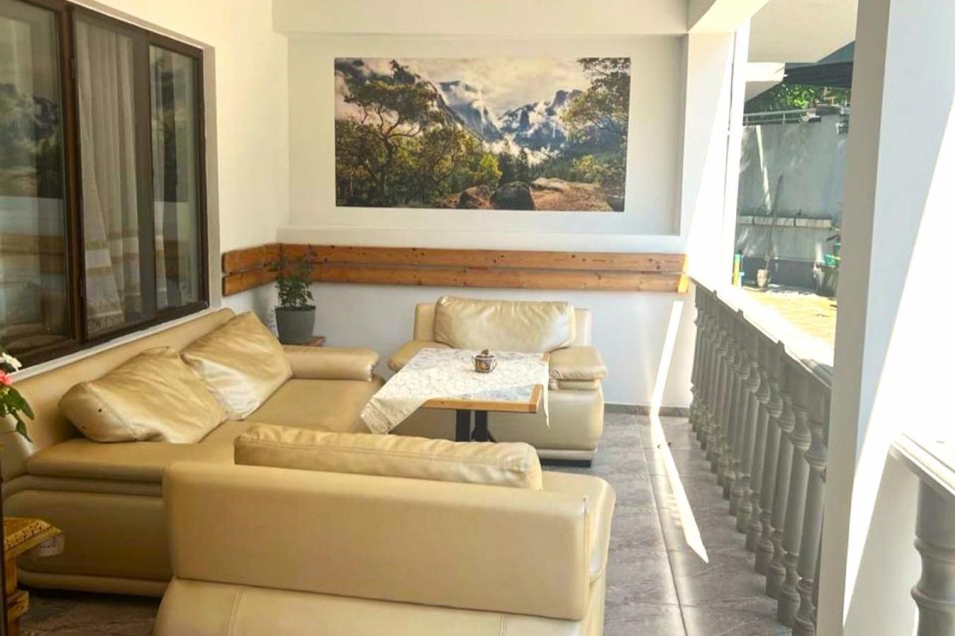 Hotel Ararat Gonio Exteriér fotografie